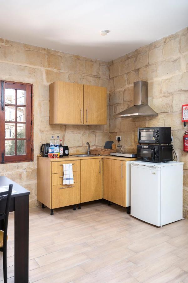 Lapsi - Traditional Maltese Style Near The Promenade Apartment