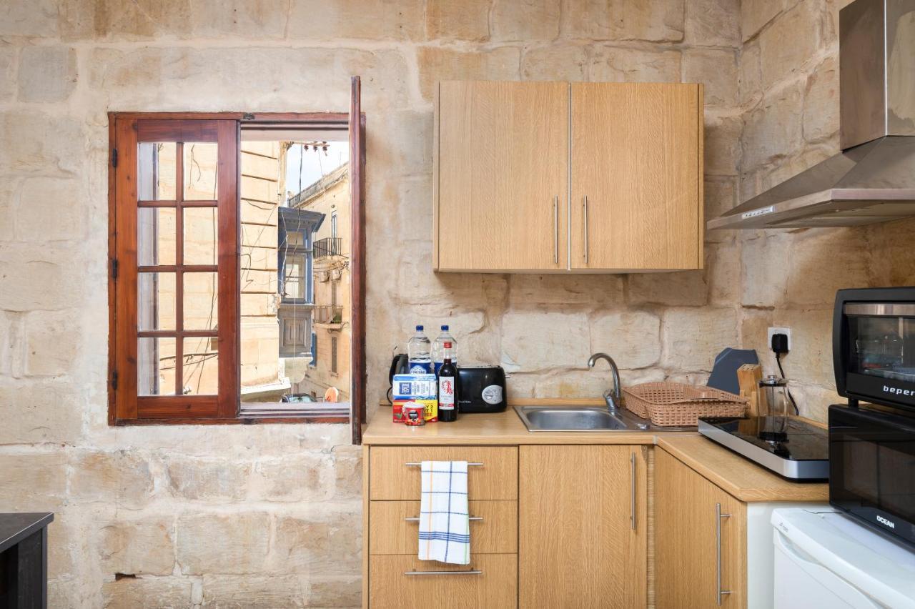 Lapsi - Traditional Maltese Style Near The Promenade Apartment *