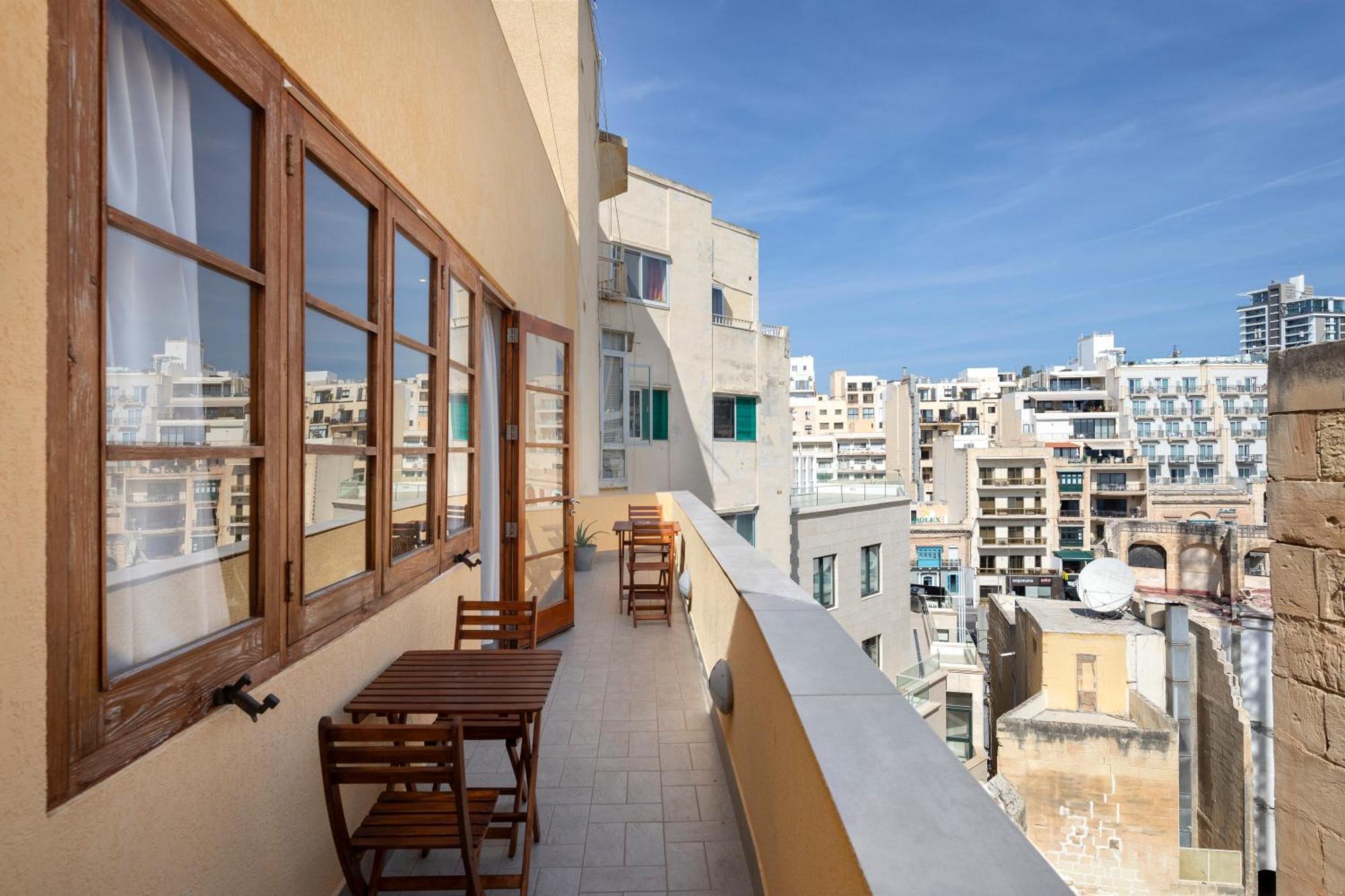 Lapsi - Traditional Maltese Style Near The Promenade Saint Julian's