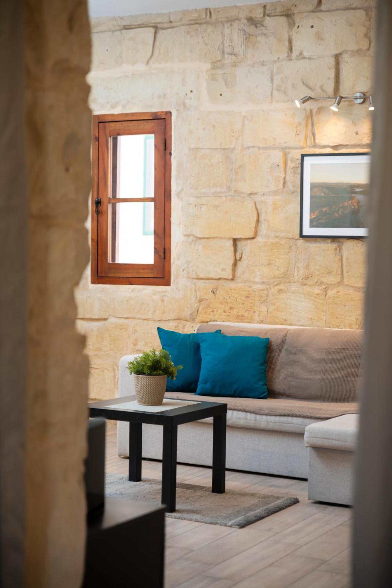 Apartment Lapsi - Traditional Maltese Style Near The Promenade *